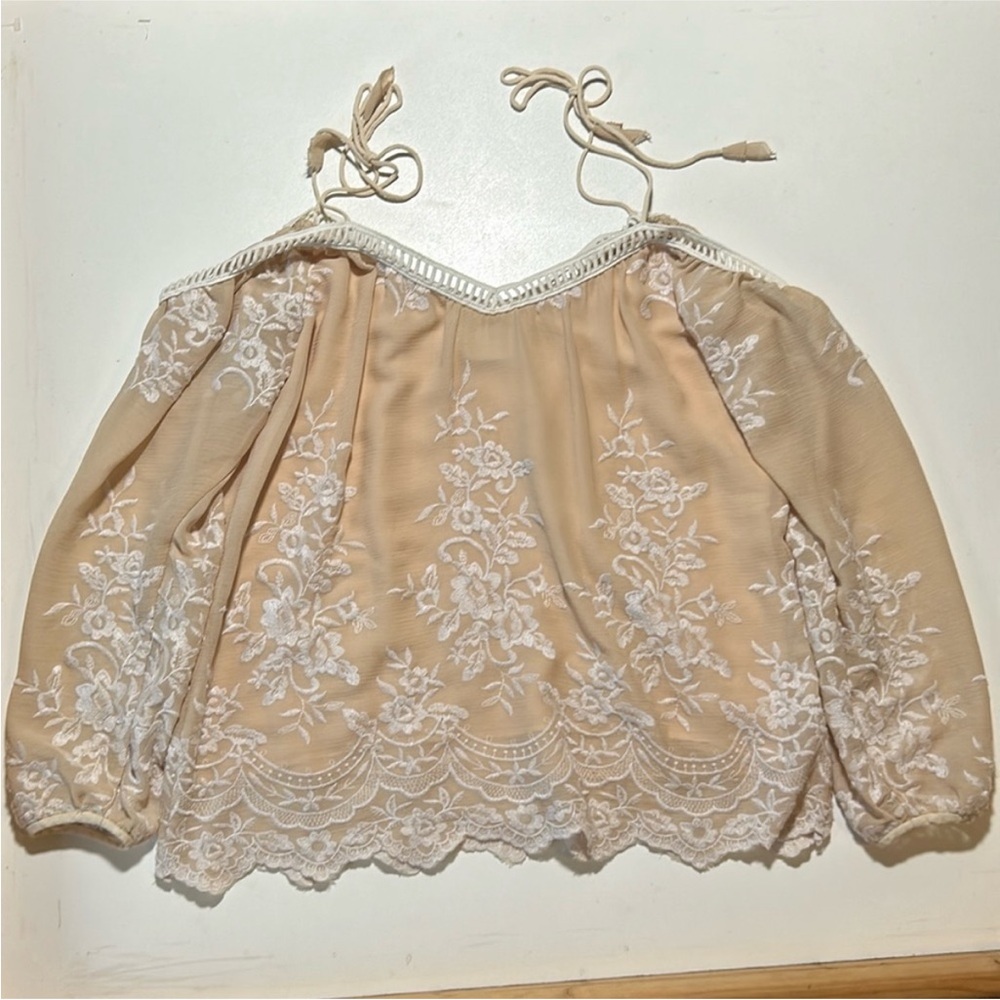 Saylor Off Shoulder Flowy Floral Cream Shirt Sz S C6